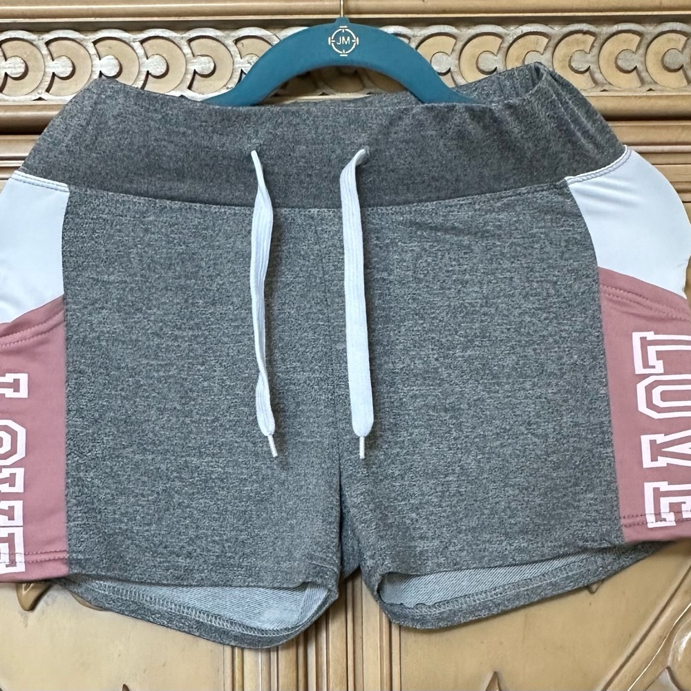 Roma Concept Shorts grey and pink & white side pockets sz Medium guc has LOVE